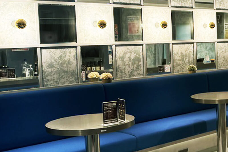 【にゃんパラ 〜にゃんこパラダイス〜】池袋コンセプトカフェ 店内写真